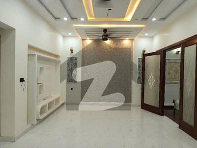 Get A Good Location 10 Marla House For Sale In DC Colony - Bolan Block