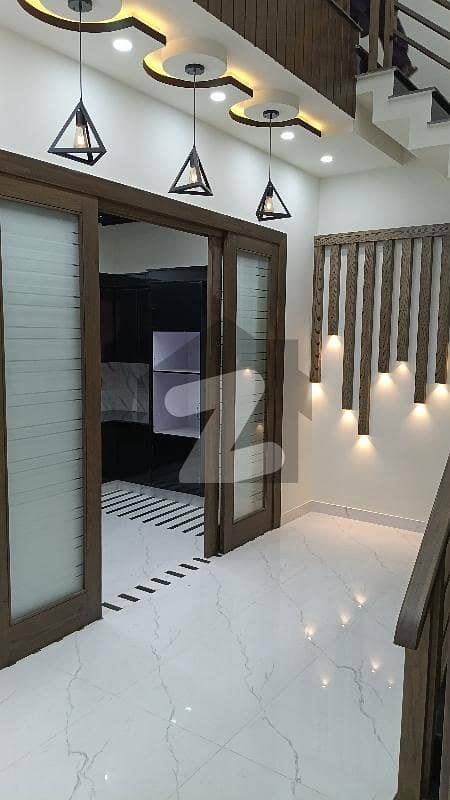 ایڈن ایگزیکیٹو ایڈن گارڈنز,فیصل آباد میں 3 کمروں کا 3 مرلہ مکان 1.2 کروڑ میں برائے فروخت۔