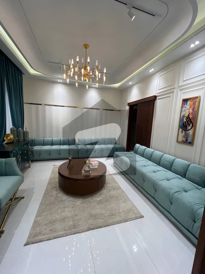 Spacious 3-Bedroom Luxury Apartment in a Prime Location