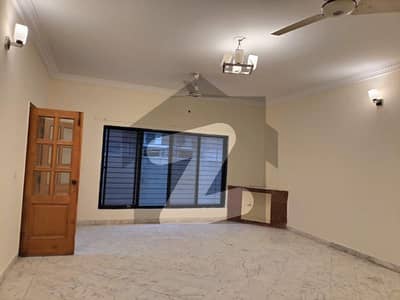 14 marla Full House for Rent Prime Location on Wide Street, Park Facing