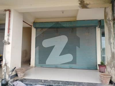 سعدی روڈ کراچی میں 2 مرلہ دکان 2.05 کروڑ میں برائے فروخت۔