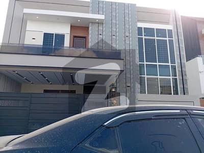 10 Marla Brand New House is Available For Sale In Jeewan city Phase-6 Sahiwal