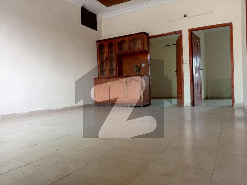 2 ND FLOOR PORTION AVAILABLE FOR RENT IN KAMRAN BLOCK Allama Iqbal Town ...