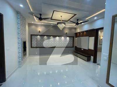 10 MARLA LIKE BRAND NEW UPPER PORTION FOR RENT IN OVERSEAS B BLOCK BAHRIA TOWN LAHORE 10 MARLA LIKE BRAND NEW UPPER PORTION FOR RENT IN OVERSEAS B BLOCK BAHRIA TOWN LAHORE