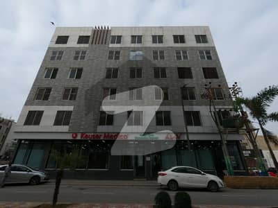 بخاری کمرشل ایریا ڈی ایچ اے فیز 6,ڈی ایچ اے ڈیفینس,کراچی میں 3 کمروں کا 8 مرلہ فلیٹ 4.3 کروڑ میں برائے فروخت۔