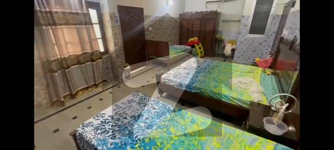 GULSHAN E IQBAL BLOCK-3 240 SQ-YD MAIN ROAD PROPERTY FOR SALE