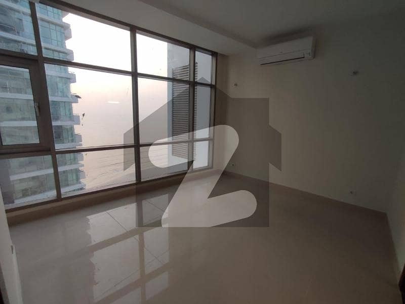 4-Beds Luxurious Apartment Available For Rent