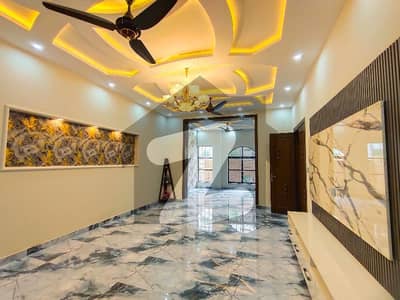 7 Marla Double Unit Designer House Stylish Living, Prime Location