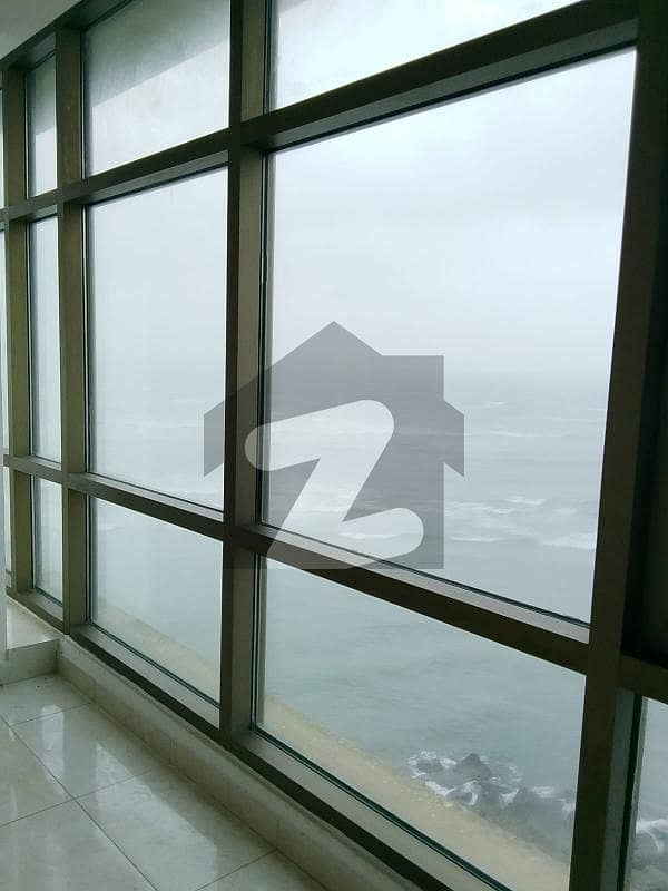 4-Beds Luxurious Apartment For Rent 4-Beds Luxurious Apartment For Rent