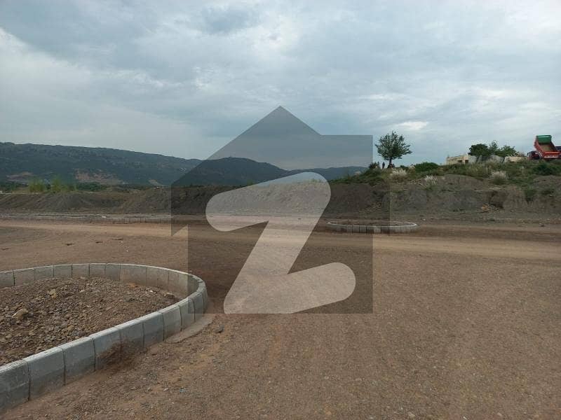 Prime Location Plot Available At Margallah Avenue C-14