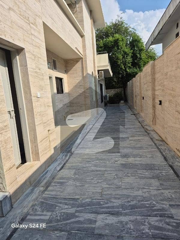 ایف ۔ 7 اسلام آباد میں 4 کمروں کا 1 کنال مکان 14.0 لاکھ میں کرایہ پر دستیاب ہے۔ ایف ۔ 7 اسلام آباد میں 4 کمروں کا 1 کنال مکان 14.0 لاکھ میں کرایہ پر دستیاب ہے۔