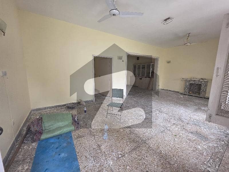 F6 Prime Location: Spacious 3-Bed House For Rent F6 Prime Location: Spacious 3-Bed House For Rent