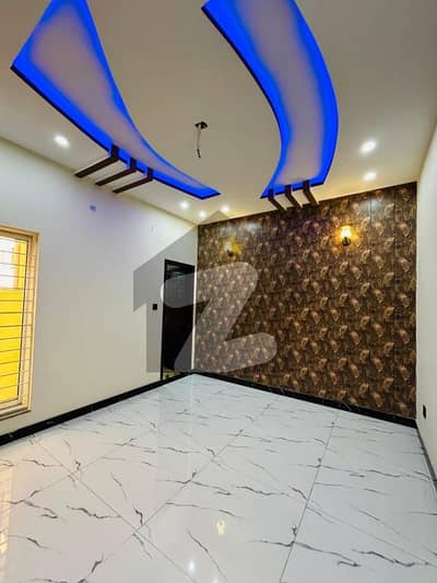 Aesthetic Prime Location House Of 10 Marla For sale Is Available