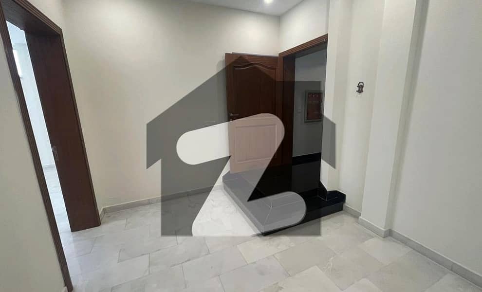 ایف ۔ 10 اسلام آباد میں 6 کمروں کا 1 کنال مکان 18.0 کروڑ میں برائے فروخت۔ ایف ۔ 10 اسلام آباد میں 6 کمروں کا 1 کنال مکان 18.0 کروڑ میں برائے فروخت۔