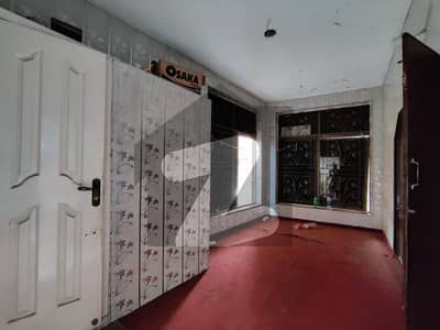 563 Square Feet Spacious Flat Available In Sabzazar Scheme For Rent 563 Square Feet Spacious Flat Available In Sabzazar Scheme For Rent