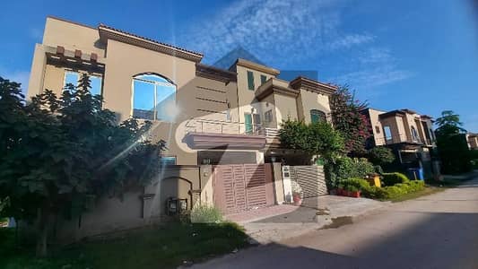 In House Is Available For Rent Abubakar Block Double Unit Corner Category