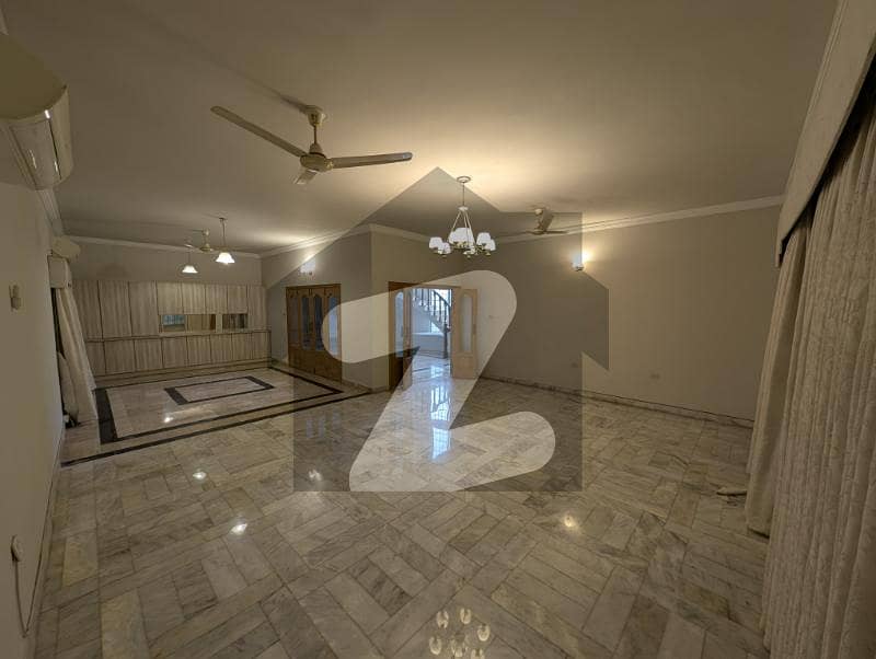 ایف ۔ 7 اسلام آباد میں 5 کمروں کا 1 کنال مکان 11.0 لاکھ میں کرایہ پر دستیاب ہے۔ ایف ۔ 7 اسلام آباد میں 5 کمروں کا 1 کنال مکان 11.0 لاکھ میں کرایہ پر دستیاب ہے۔