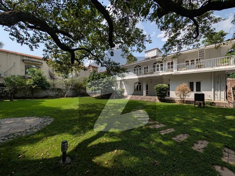 ایف ۔ 7 اسلام آباد میں 6 کمروں کا 3 کنال مکان 13.0 لاکھ میں کرایہ پر دستیاب ہے۔