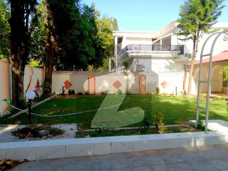 Prime Location Livable House Is For SALE Prime Location Livable House Is For SALE