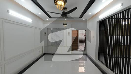 BRAND NEW RENOVATED 3 BED DD FLAT FOR SALE AT IDEAL LOCATION IN GULSHAN-E-IQBAL