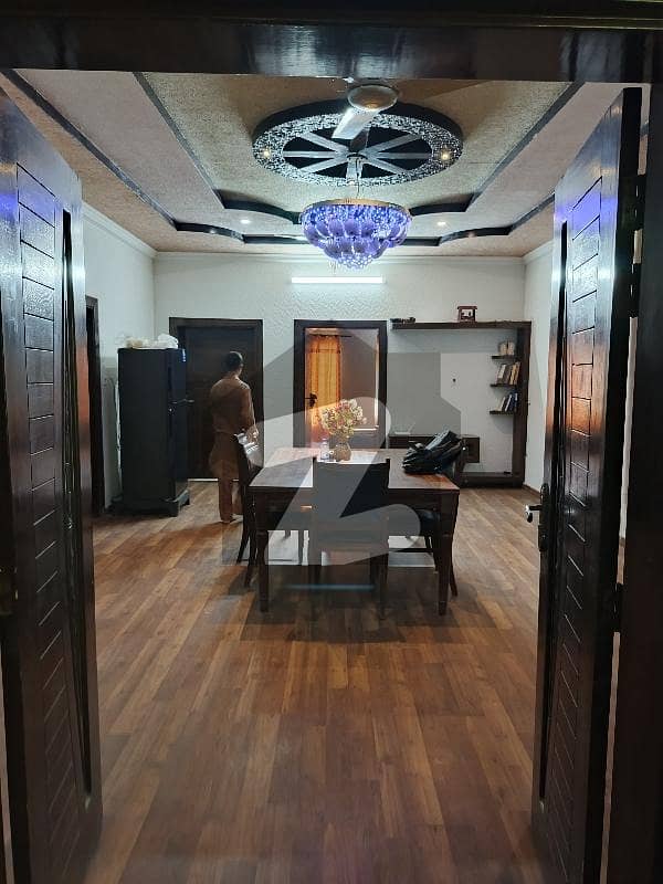 چکلالہ سکیم 3 چکلالہ سکیم,راولپنڈی میں 6 کمروں کا 10 مرلہ مکان 4.95 کروڑ میں برائے فروخت۔ چکلالہ سکیم 3 چکلالہ سکیم,راولپنڈی میں 6 کمروں کا 10 مرلہ مکان 4.95 کروڑ میں برائے فروخت۔