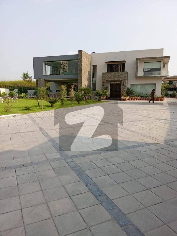 Beautiful 5 kanal Farm House