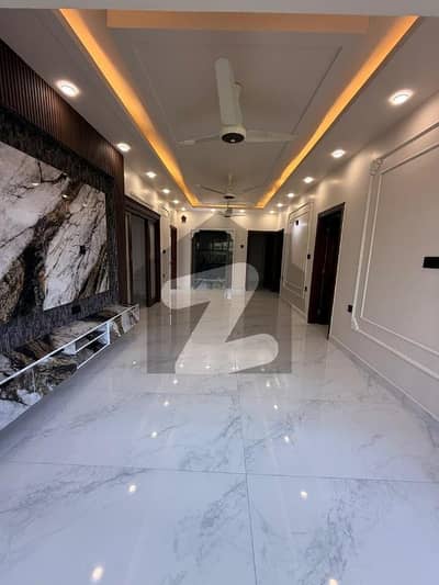 Fully Renovated 3 Bedrooms Attached Bathrooms D TVL American Kitchen