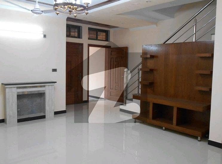 Ideally Located House For rent In I-8 Available Ideally Located House For rent In I-8 Available