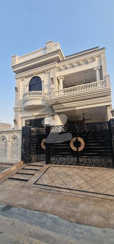 سٹی ہاؤسنگ سوسائٹی گوجرانوالہ میں 4 کمروں کا 5 مرلہ مکان 2.2 کروڑ میں برائے فروخت۔