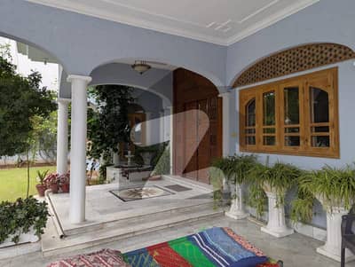 FOR SALE 666 SqYard Renovated Double Storey House Available In F_7/4 FOR SALE 666 SqYard Renovated Double Storey House Available In F_7/4