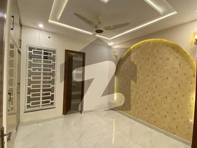 FULL HOUSE FOR RENT IN EDEN BOULEVARD SOCIETY COLLEGE ROAD LHR