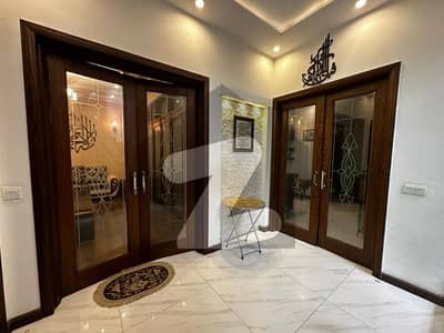 لیک سٹی میڈوز فیز 1 لیک سٹی میڈوز,لاہور میں 4 کمروں کا 10 مرلہ مکان 3.75 کروڑ میں برائے فروخت۔