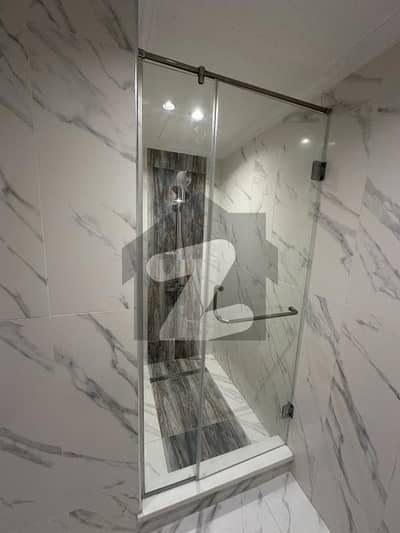 سکھ چین ریذیڈینس ایف ۔ 10,اسلام آباد میں 3 کمروں کا 9 مرلہ فلیٹ 4.15 لاکھ میں کرایہ پر دستیاب ہے۔