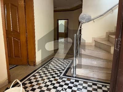 Lower Portion For Rent