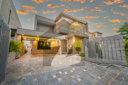 LUXURY 1 KANAL MODERN HOUSE - (Prime Location Smart Home Features Premium Finishes)