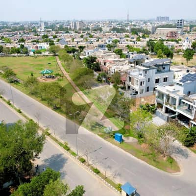 لیک سٹی - سیکٹر M7 - بلاک بی لیک سٹی ۔ سیکٹرایم ۔ 7,لیک سٹی,رائیونڈ روڈ,لاہور میں 5 مرلہ رہائشی پلاٹ 1.3 کروڑ میں برائے فروخت۔