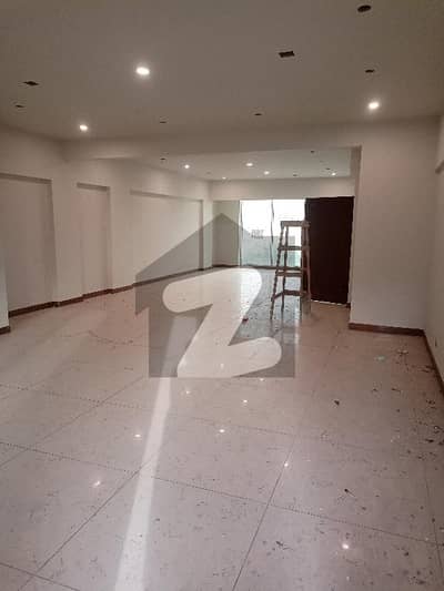 OFFICE AVAILABLE FOR RENT PRIME LOCATED ON PHASE 6 DHA KARACHI