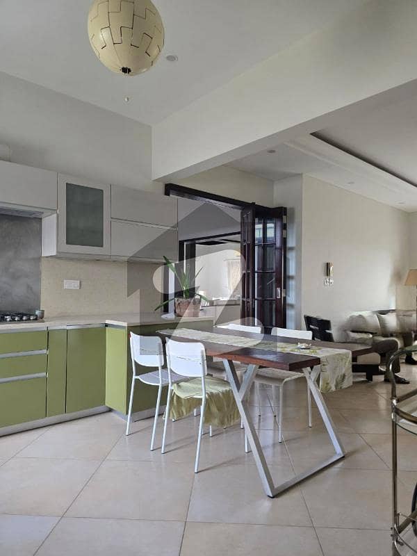 ڈی ایچ اے فیز 8 ڈی ایچ اے ڈیفینس,کراچی میں 5 کمروں کا 1 کنال مکان 8.0 لاکھ میں کرایہ پر دستیاب ہے۔ ڈی ایچ اے فیز 8 ڈی ایچ اے ڈیفینس,کراچی میں 5 کمروں کا 1 کنال مکان 8.0 لاکھ میں کرایہ پر دستیاب ہے۔