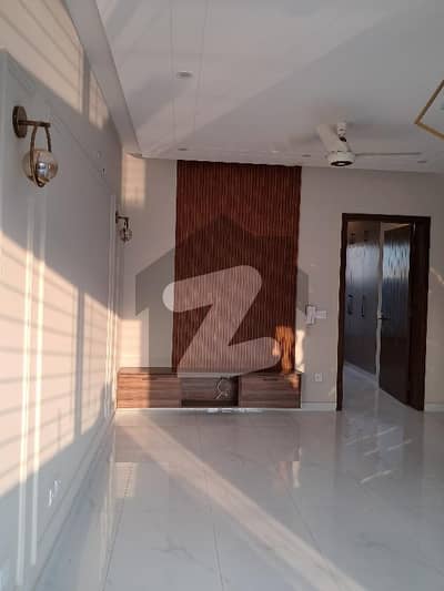 Prime Location House Of 5 Marla Available In Nespak Scheme Phase 2
