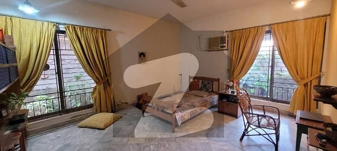 Prime Location 500 Square Yards House In DHA Phase 5 Best Option