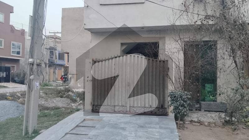 جوبلی ٹاؤن ۔ بلاک سی جوبلی ٹاؤن,لاہور میں 3 مرلہ مکان 90.0 لاکھ میں برائے فروخت۔ جوبلی ٹاؤن ۔ بلاک سی جوبلی ٹاؤن,لاہور میں 3 مرلہ مکان 90.0 لاکھ میں برائے فروخت۔
