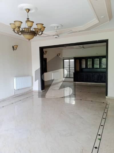 Elegant 9-Bedrooms House 666 Square Yards For Rent In F-10