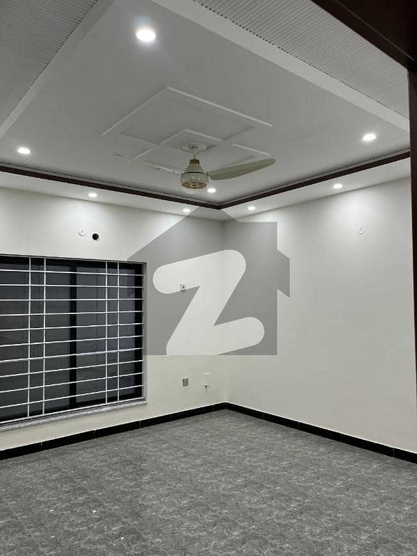 بی ۔ 17 اسلام آباد میں 3 کمروں کا 14 مرلہ زیریں پورشن 78.0 ہزار میں کرایہ پر دستیاب ہے۔ بی ۔ 17 اسلام آباد میں 3 کمروں کا 14 مرلہ زیریں پورشن 78.0 ہزار میں کرایہ پر دستیاب ہے۔