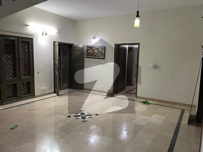 1 Kanal Full House Available For Rent In F-10