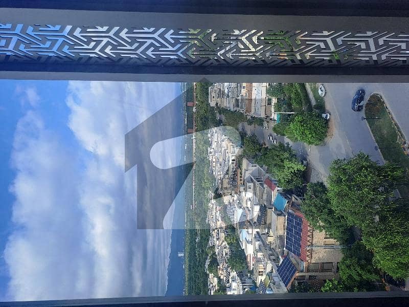 آئی ۔ 8 اسلام آباد میں 4 مرلہ دفتر 7.5 کروڑ میں برائے فروخت۔