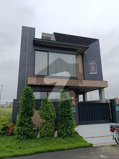 Luxury Brand New 5 Marla 3 Bed House Available for Rent in DHA 9 Town
