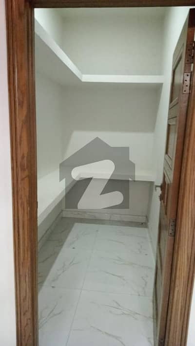 بحریہ ٹاؤن فیز 4 بحریہ ٹاؤن راولپنڈی,راولپنڈی میں 3 کمروں کا 1 کنال بالائی پورشن 1.0 لاکھ میں کرایہ پر دستیاب ہے۔