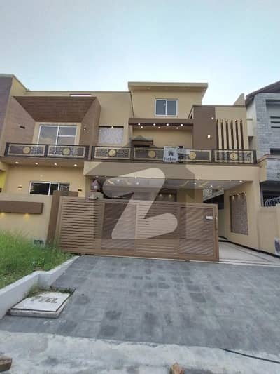 10 Marla Double Story New Brand House For Sale In Media Town