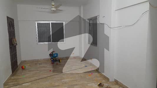 پاکستان چوک کراچی میں 4 کمروں کا 6 مرلہ فلیٹ 1.7 کروڑ میں برائے فروخت۔