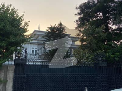 حیات آباد فیز 2 - ایچ2 حیات آباد فیز 2,حیات آباد,پشاور میں 7 کمروں کا 2 کنال مکان 14.5 کروڑ میں برائے فروخت۔ حیات آباد فیز 2 - ایچ2 حیات آباد فیز 2,حیات آباد,پشاور میں 7 کمروں کا 2 کنال مکان 14.5 کروڑ میں برائے فروخت۔